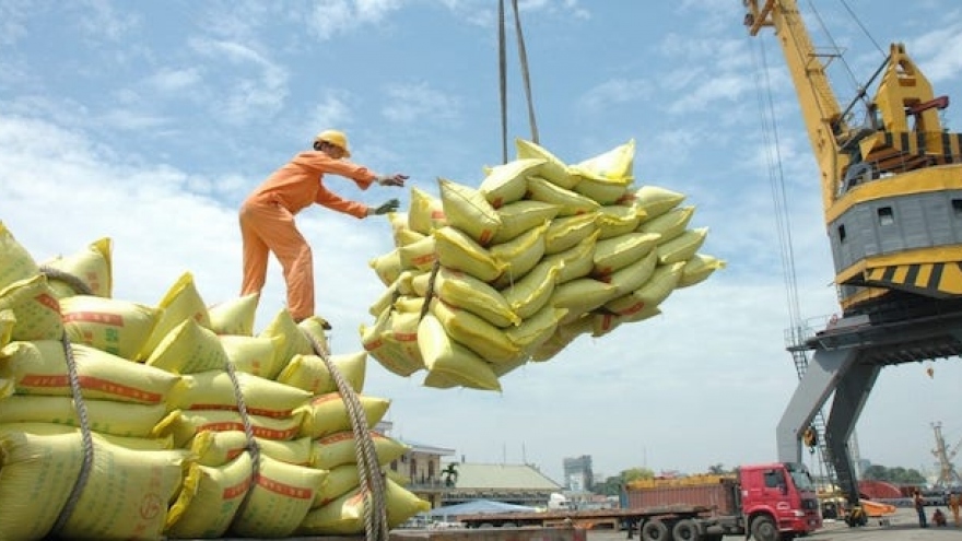 Hơn 38.000 tấn gạo xuất khẩu bổ sung của tháng 4 đã được đăng ký hết